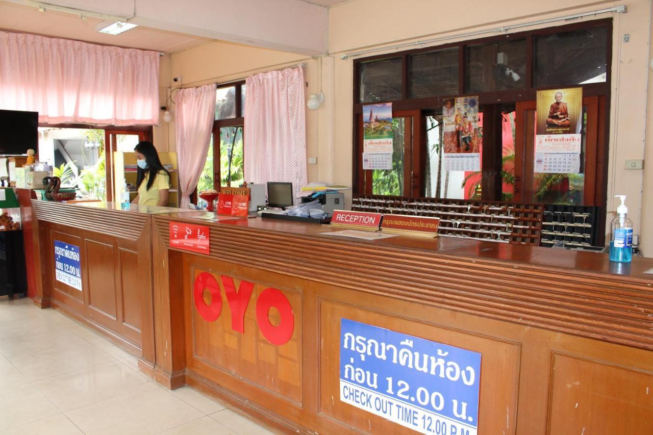 Oyo 75409 Premium The Family Hotel เชียงใหม่ ภายนอก รูปภาพ