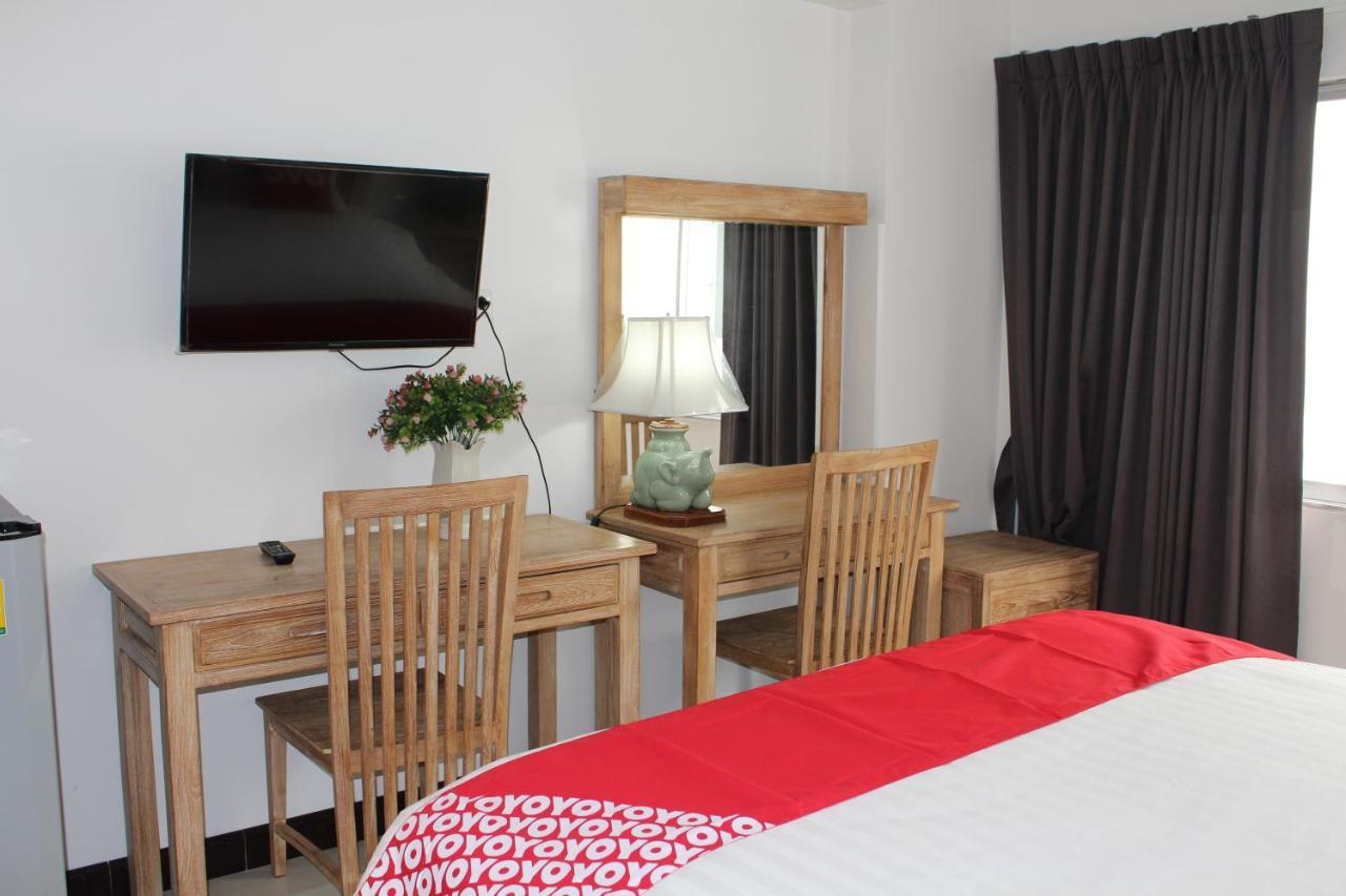 Oyo 75409 Premium The Family Hotel เชียงใหม่ ภายนอก รูปภาพ