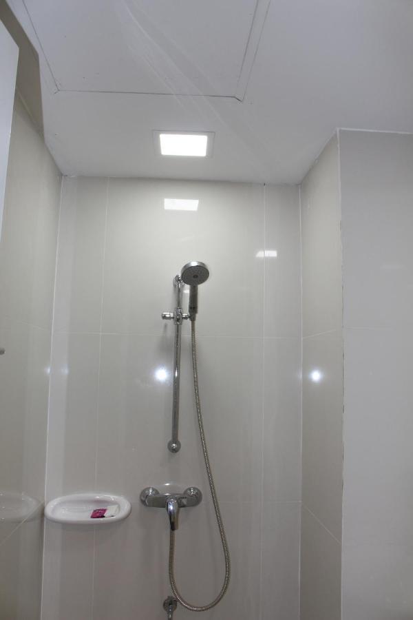 Oyo 75409 Premium The Family Hotel เชียงใหม่ ภายนอก รูปภาพ